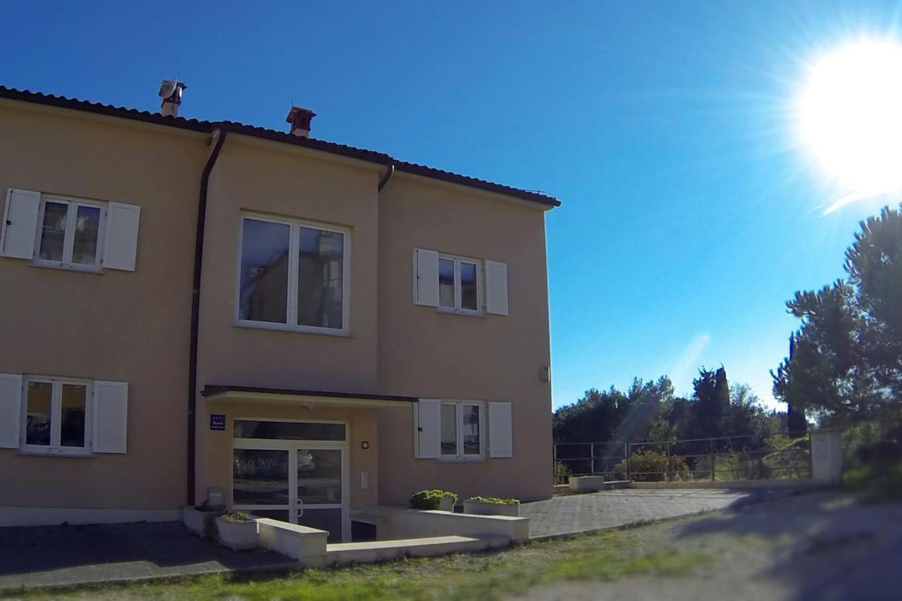 Apartment Punta Premantura E With Garden Exterior foto